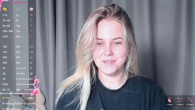 AngelAnty online show from October 25, 2025, 3:12 pm