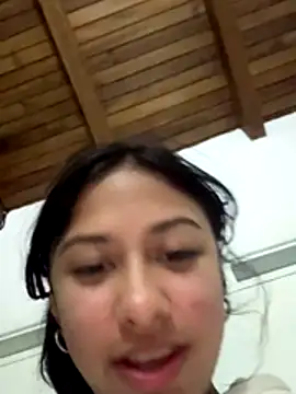 Snapshot of lynn9000 chatting on November 27, 2025, 4:13 am lynn9000 online show from November 27, 2025, 4:13 am