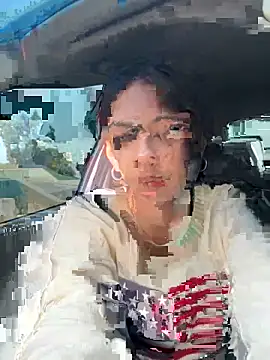 Snapshot of lynn9000 chatting on October 30, 2025, 8:28 pm lynn9000 online show from October 30, 2025, 8:28 pm