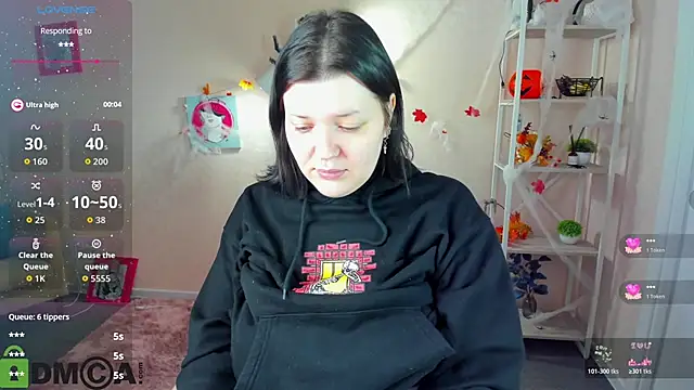 Michele Greenn online show from November 1, 2025, 1:12 am