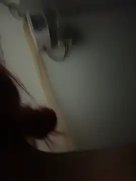 Rouse-Antonella online show from November 20, 2025, 4:02 am