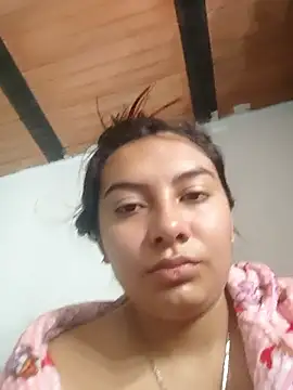 Snapshot of Janne_ chatting on October 30, 2025, 12:25 pm Janne online show from October 30, 2025, 12:25 pm