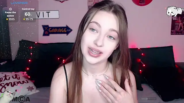 AmourLily online show from December 21, 2025, 9:00 am