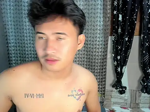Adim-pinoy146 online show from May 18, 2026, 11:37 am