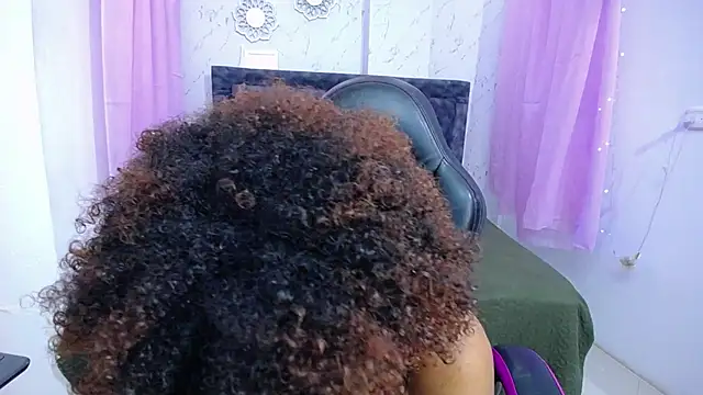 Snapshot of mia__thomson_ chatting on October 5, 2025, 12:51 pm mia thomson online show from October 5, 2025, 12:51 pm