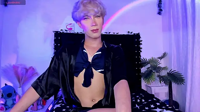 Cooperrosscute233 online show from December 16, 2025, 11:53 pm