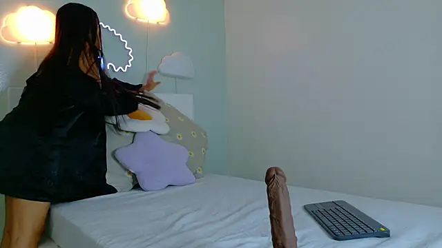 SamaGrey   online show from November 13, 2025, 11:36 am