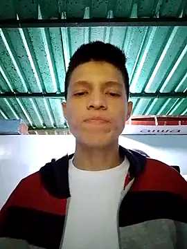 Snapshot of elinnki chatting on November 29, 2025, 6:52 pm elinnki online show from November 29, 2025, 6:52 pm