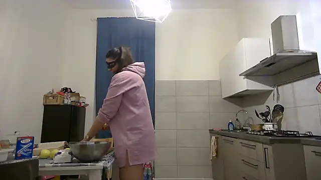 Snapshot of StephaSt chatting on November 15, 2025, 4:55 pm StephaSt online show from November 15, 2025, 4:55 pm