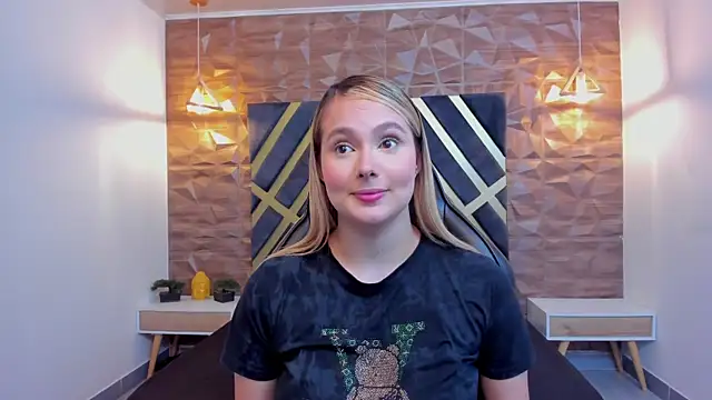 Emmaa white  online show from January 12, 2026, 5:20 pm