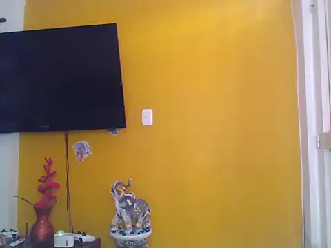 EmmaSplycer02 online show from April 16, 2026, 8:42 pm