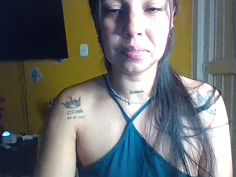 EmmaSplycer02 online show from April 14, 2026, 2:49 am