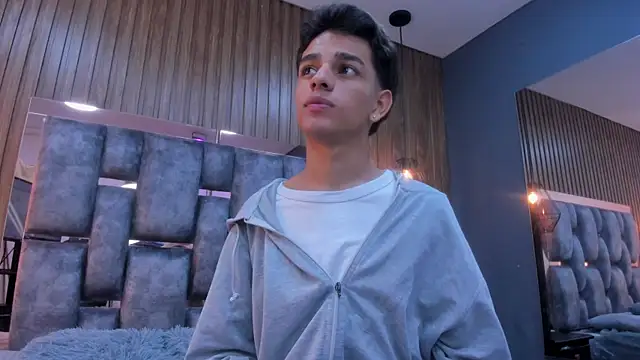 owen  johnson online show from April 12, 2026, 11:24 am