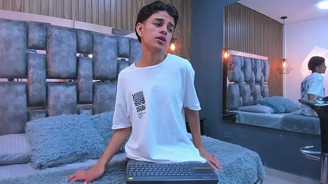 owen  johnson online show from January 9, 2026, 12:12 pm