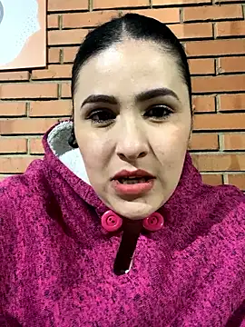 IvettSt  online show from December 18, 2025, 6:29 am