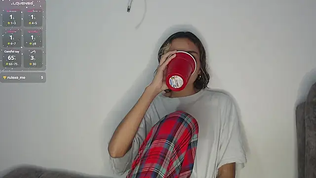 Snapshot of brisazanes chatting on November 8, 2025, 8:34 pm brisazanes online show from November 8, 2025, 8:34 pm