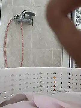 Ynsemr online show from October 30, 2025, 4:22 am