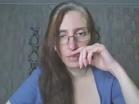 Snapshot of CandiCole chatting on November 20, 2025, 3:45 pm CandiCole online show from November 20, 2025, 3:45 pm