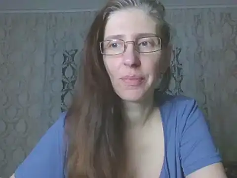 Snapshot of CandiCole chatting on November 30, 2025, 4:13 am CandiCole online show from November 30, 2025, 4:13 am