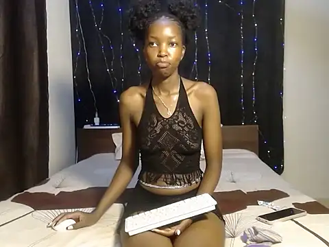 wild smile online show from October 3, 2025, 12:58 am