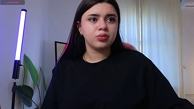 Snapshot of courtneyk_ chatting on October 3, 2025, 1:23 pm courtneyk  online show from October 3, 2025, 1:23 pm