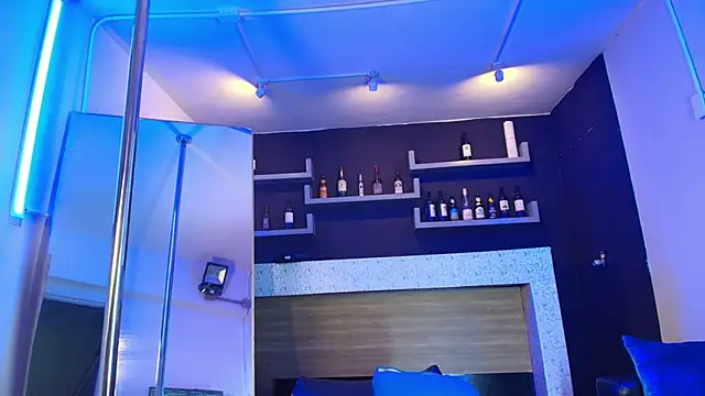  DantFox  online show from November 24, 2025, 8:20 pm