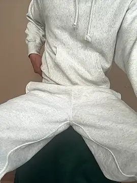 iikangi online show from December 20, 2025, 4:37 am