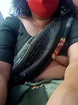 Snapshot of Tamil_Sivani chatting on March 4, 2026, 7:49 am Tamil Sivani online show from March 4, 2026, 7:49 am