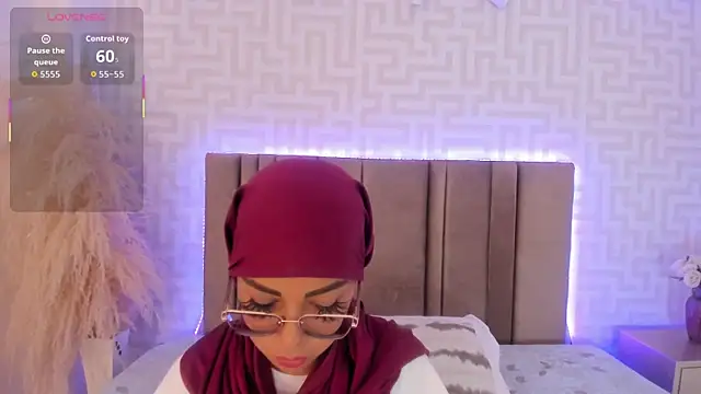 Snapshot of naishaa_ chatting on July 9, 2026, 6:40 pm naishaa online show from July 9, 2026, 6:40 pm