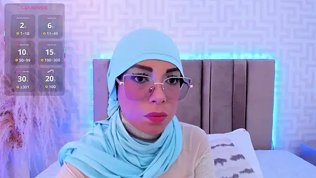 Snapshot of naishaa_ chatting on June 24, 2026, 5:22 pm naishaa online show from June 24, 2026, 5:22 pm