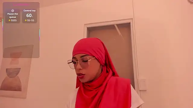 naishaa  online show from February 19, 2026, 7:11 pm