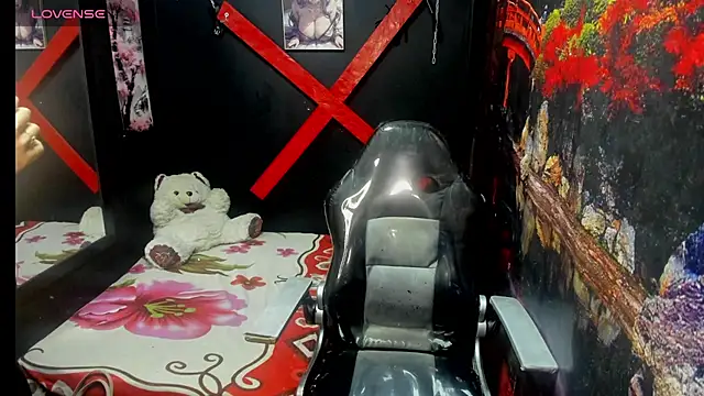 Snapshot of miatentazione chatting on December 3, 2025, 12:15 pm miatentazione online show from December 3, 2025, 12:15 pm