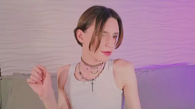 Snapshot of madi_snow chatting on November 12, 2025, 5:22 am madi snow online show from November 12, 2025, 5:22 am