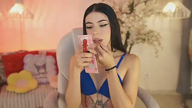 JadeSummerr online show from December 1, 2025, 11:44 am