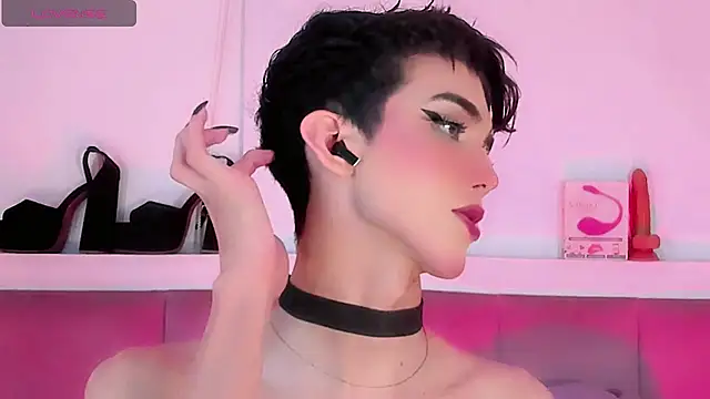 Snapshot of Baby_FenixTS chatting on November 6, 2025, 8:29 am Baby FenixTS online show from November 6, 2025, 8:29 am