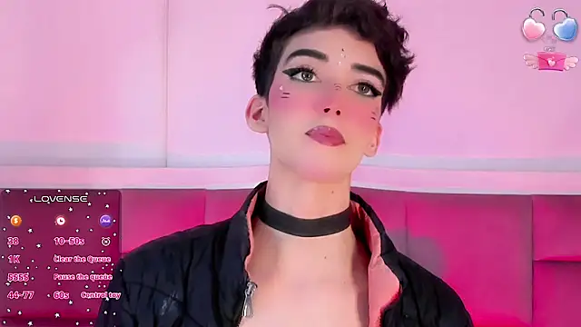 Snapshot of Baby_FenixTS chatting on November 2, 2025, 9:47 am Baby FenixTS online show from November 2, 2025, 9:47 am