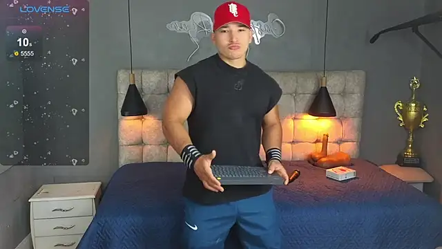 Snapshot of Horny_nick18 chatting on December 18, 2025, 1:48 pm Horny nick18 online show from December 18, 2025, 1:48 pm