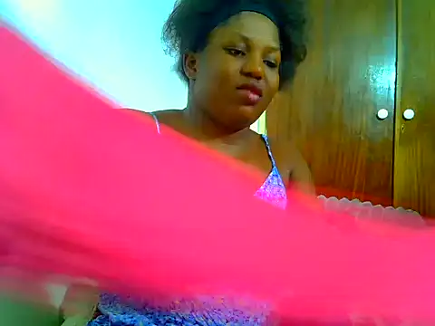 Snapshot of SweetHoney21_ chatting on June 26, 2026, 5:30 pm SweetHoney21 online show from June 26, 2026, 5:30 pm
