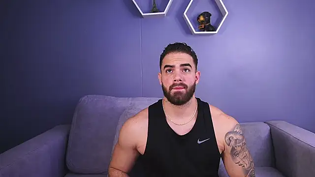 Paul Phoenix online show from November 8, 2025, 7:17 pm