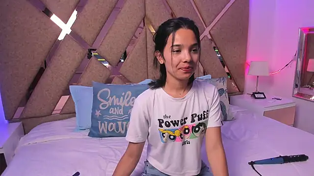 Snapshot of BelhaLawuo chatting on November 15, 2025, 6:45 pm BelhaLawuo online show from November 15, 2025, 6:45 pm