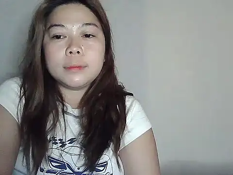 Snapshot of mimi15 chatting on July 29, 2026, 7:40 am mimi15 online show from July 29, 2026, 7:40 am