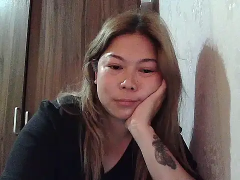 Snapshot of mimi15 chatting on June 22, 2026, 8:22 am mimi15 online show from June 22, 2026, 8:22 am