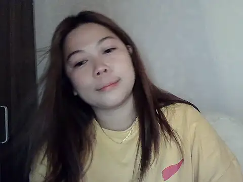 Snapshot of mimi15 chatting on July 18, 2026, 11:46 pm mimi15 online show from July 18, 2026, 11:46 pm