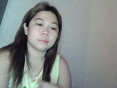 Snapshot of mimi15 chatting on August 2, 2026, 8:01 am mimi15 online show from August 2, 2026, 8:01 am