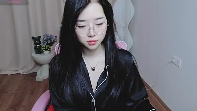 Miu-999 online show from December 22, 2025, 2:22 am