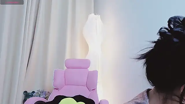 Miu-999 online show from April 9, 2026, 2:02 am