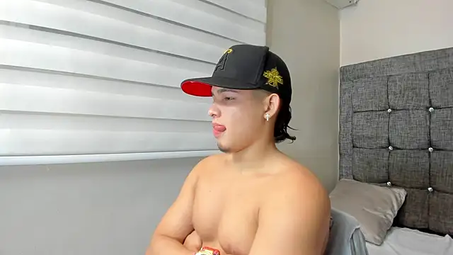 Riky Strong online show from December 21, 2025, 3:19 am