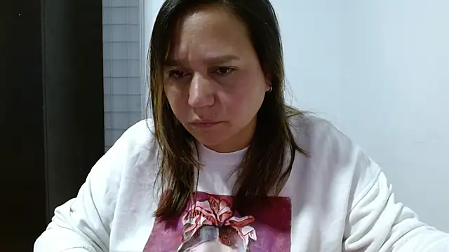 Snapshot of haashkyo chatting on November 26, 2025, 2:28 pm haashkyo online show from November 26, 2025, 2:28 pm