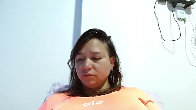 Snapshot of haashkyo chatting on December 14, 2025, 3:39 pm haashkyo online show from December 14, 2025, 3:39 pm