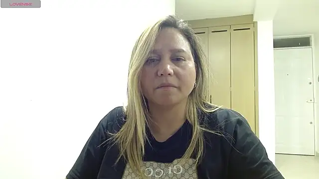 Snapshot of haashkyo chatting on June 10, 2026, 3:41 am haashkyo online show from June 10, 2026, 3:41 am